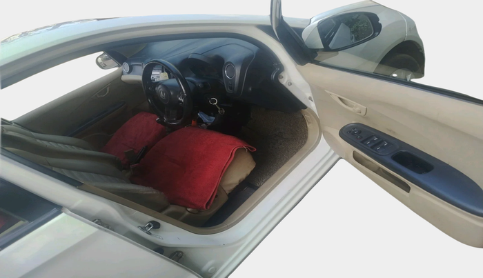 2015 Honda Amaze 1.2L I-VTEC SX, Petrol, Manual, 1,19,022 km, interior