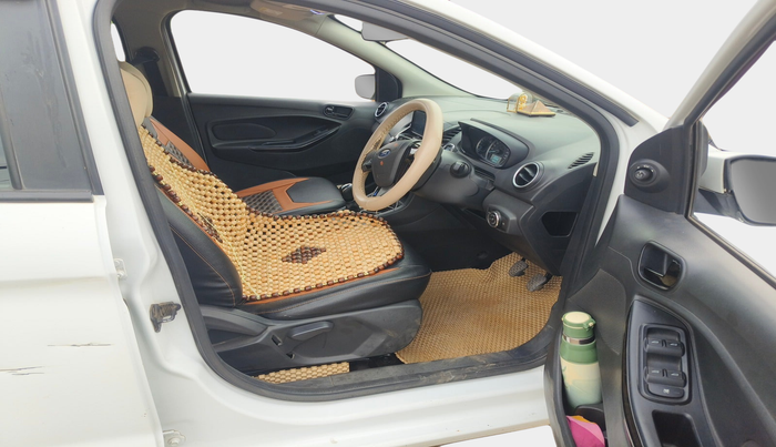 2019 Ford New Figo TITANIUM 1.2 PETROL MT, Petrol, Manual, 29,025 km, interior