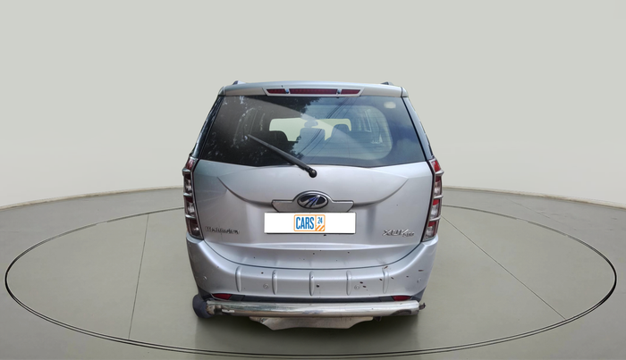 2013 Mahindra XUV500 W8, Diesel, Manual, 2,06,488 km, exterior