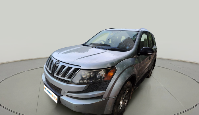 2013 Mahindra XUV500 W8, Diesel, Manual, 2,06,488 km, exterior