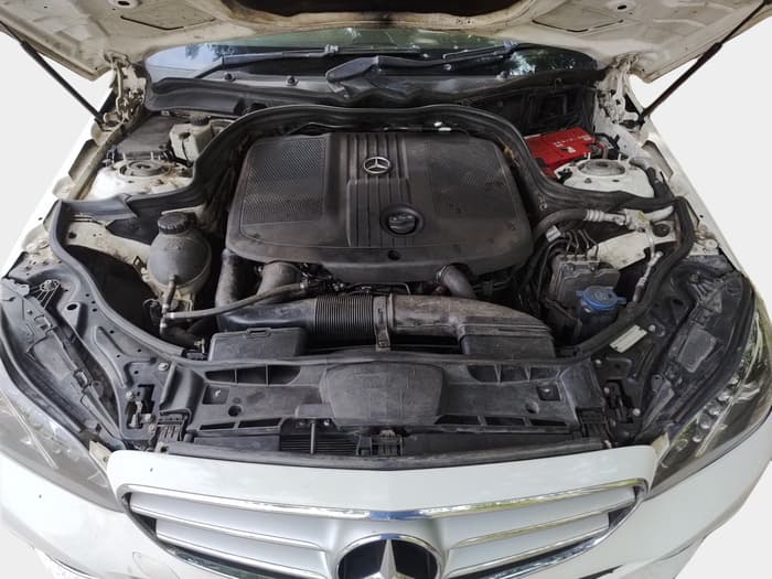 2013 Mercedes Benz E Class E 250 CDI AVANTGARDE, Diesel, Automatic, 90,001 km, exterior