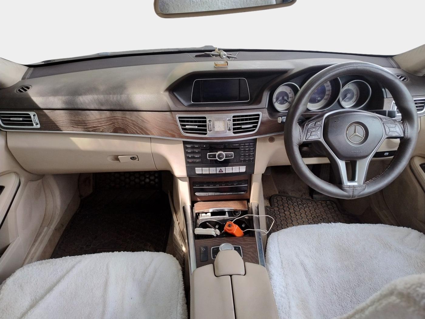 2013 Mercedes Benz E Class E 250 CDI AVANTGARDE, Diesel, Automatic, 90,001 km, interior