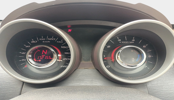 2014 Mahindra XUV500 W8, Diesel, Manual, 1,72,155 km, interior