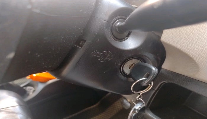 2013 Maruti Wagon R 1.0 LXI, Petrol, Manual, 50,864 km, interior