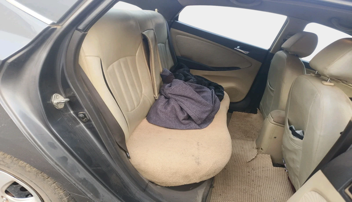 2013 Hyundai Verna FLUIDIC 1.6 CRDI EX, Diesel, Manual, 85,215 km, interior