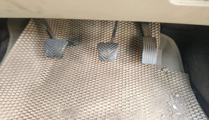 2013 Hyundai Verna FLUIDIC 1.6 CRDI EX, Diesel, Manual, 85,215 km, interior