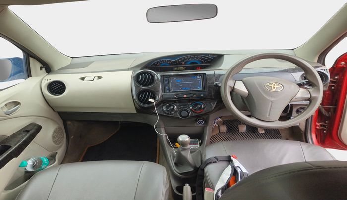 2016 Toyota Etios Liva V, Petrol, Manual, 1,04,245 km, interior