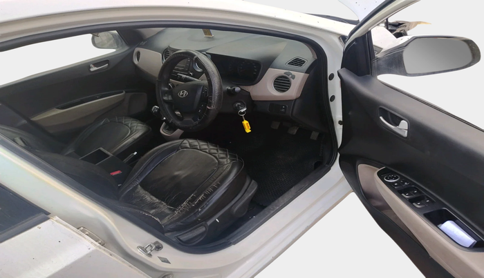 2015 Hyundai Xcent S 1.1 CRDI, Diesel, Manual, 80,980 km, interior