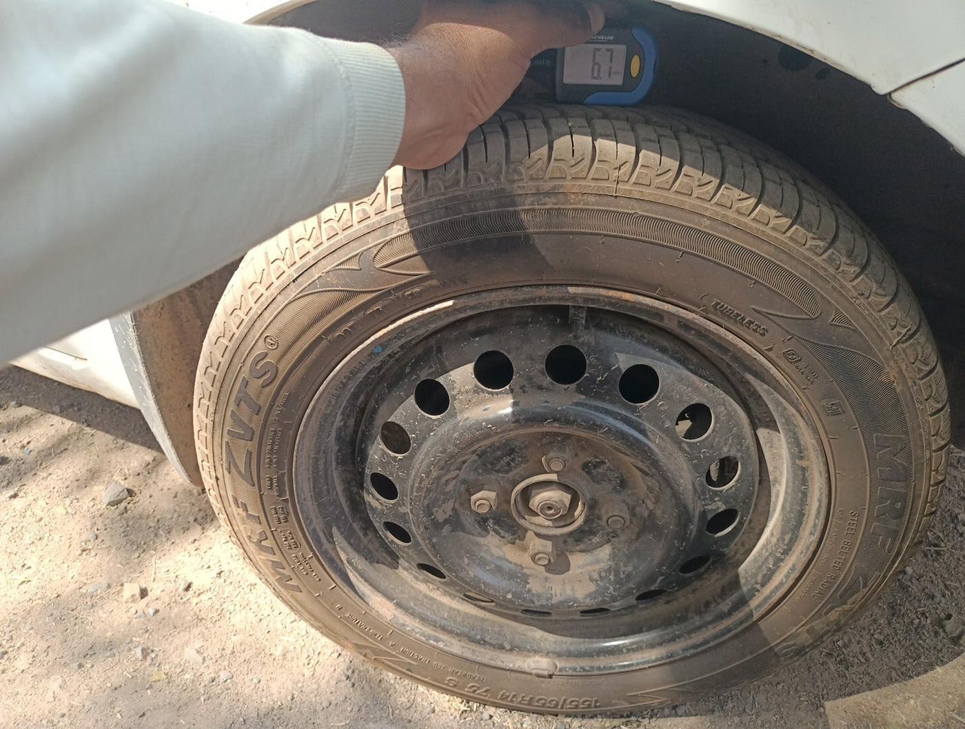 2012 Maruti Wagon R 1.0 VXI, Petrol, Manual, 76,226 km, tyre