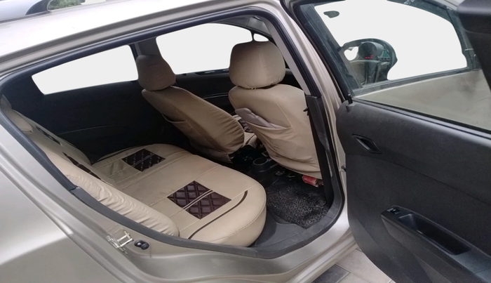 2011 Chevrolet Beat LT PETROL, Petrol, Manual, 43,363 km, interior