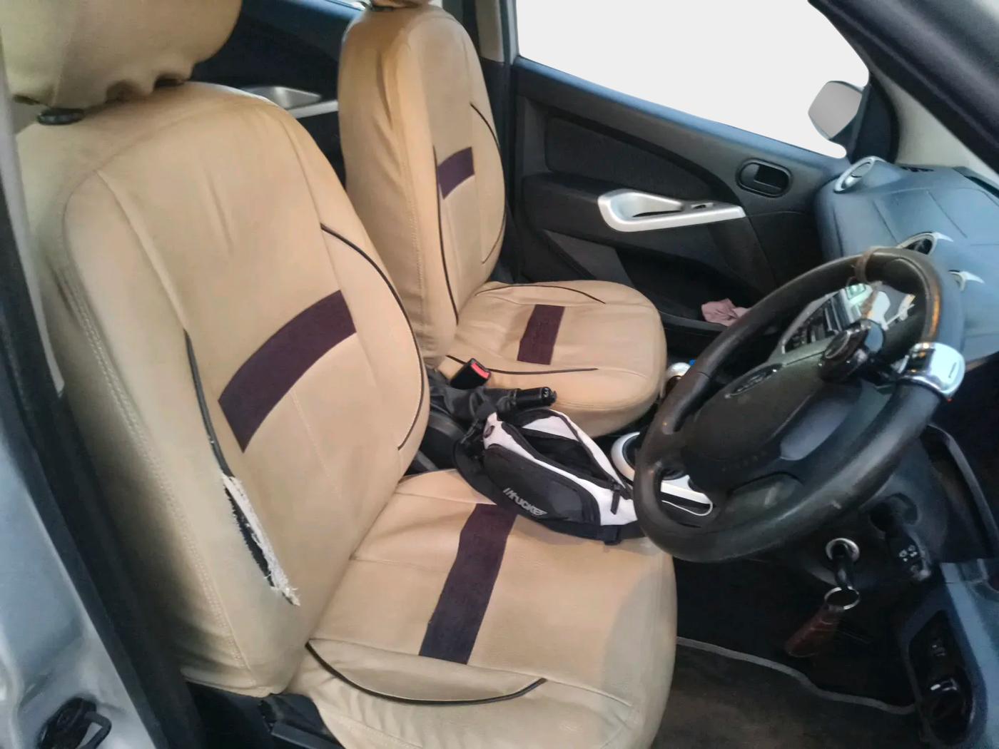 2013 Ford Figo TITANIUM 1.4 DIESEL, Diesel, Manual, 1,14,283 km, interior