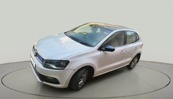 2015 Volkswagen Polo HIGHLINE1.5L, Diesel, Manual, 1,12,646 km, exterior
