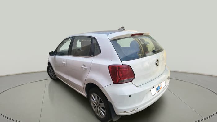 2015 Volkswagen Polo HIGHLINE1.5L, Diesel, Manual, 1,12,646 km, exterior