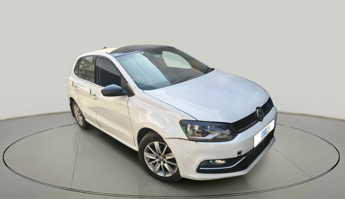 2015 Volkswagen Polo HIGHLINE1.5L, Diesel, Manual, 1,12,646 km, exterior