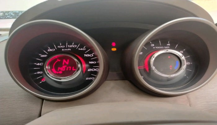 2012 Mahindra XUV500 W8, Diesel, Manual, 1,40,171 km, interior