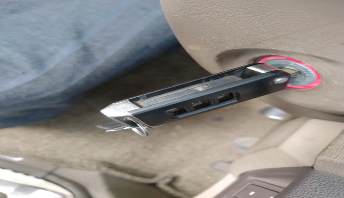 2012 Mahindra XUV500 W8, Diesel, Manual, 1,40,171 km, interior