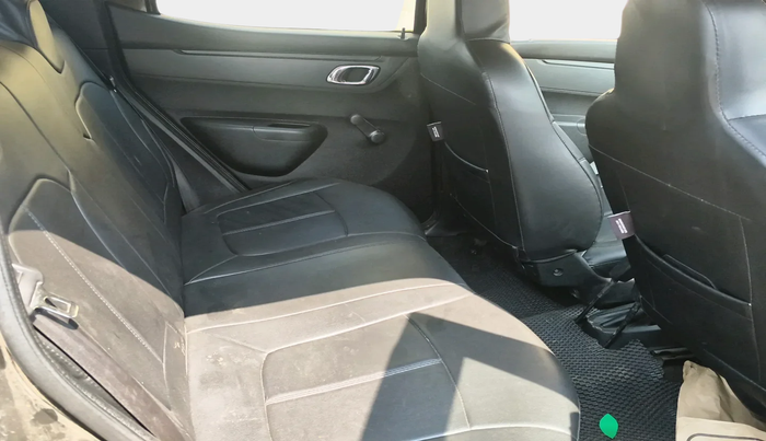 2018 Renault Kwid RXT 1.0 AMT (O), Petrol, Automatic, 40,908 km, interior