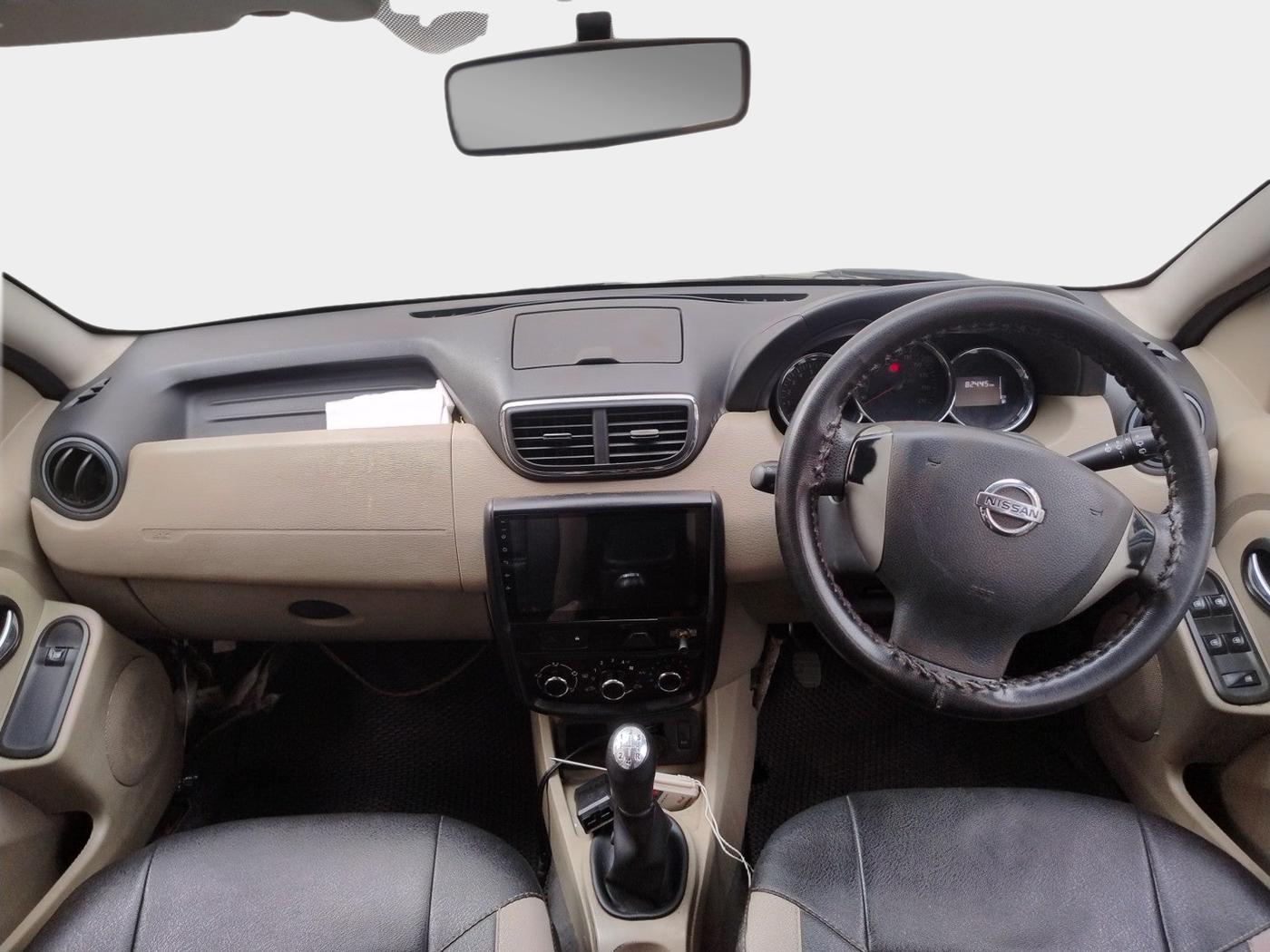 2016 Nissan Terrano XL D PLUS, Diesel, Manual, 82,446 km, interior
