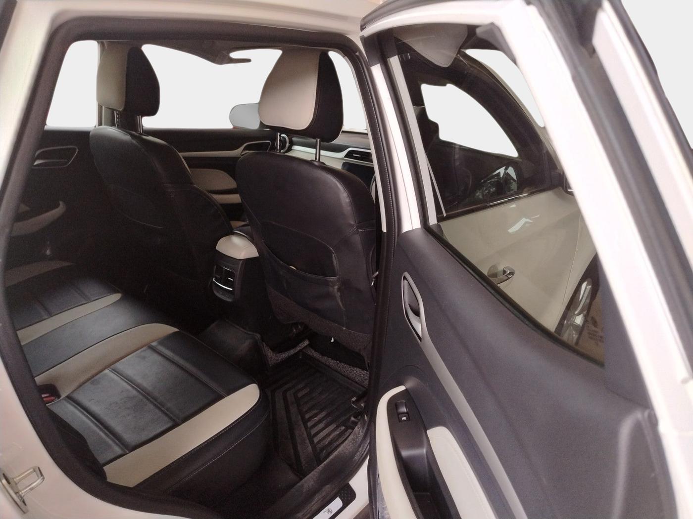 2024 MG ASTOR SMART 1.5 CVT, Petrol, Automatic, 10,961 km, interior