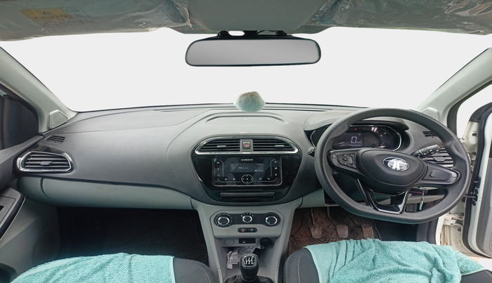 2024 Tata Tiago XT PETROL, Petrol, Manual, 12,696 km, interior