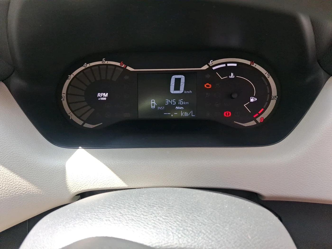 2021 Nissan MAGNITE XL, Petrol, Manual, 34,516 km, interior