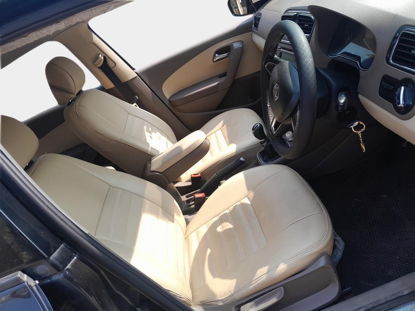 2014 Skoda Rapid 1.5 TDI CR ELEGANCE, Diesel, Manual, 1,42,446 km, interior