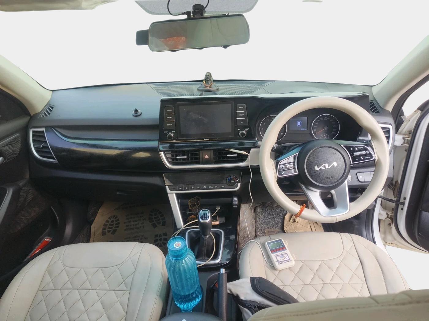 2022 KIA SELTOS HTK PLUS 1.5 IMT, Petrol, Manual, 10,00,000 km, interior