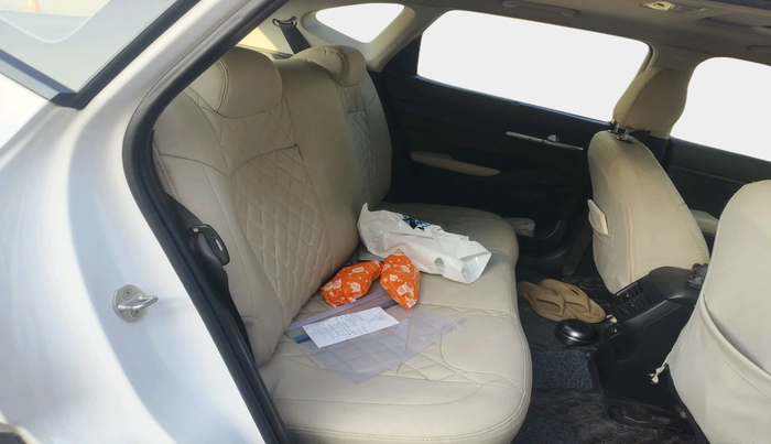 2022 KIA SELTOS HTK PLUS 1.5 IMT, Petrol, Manual, 34,999 km, interior