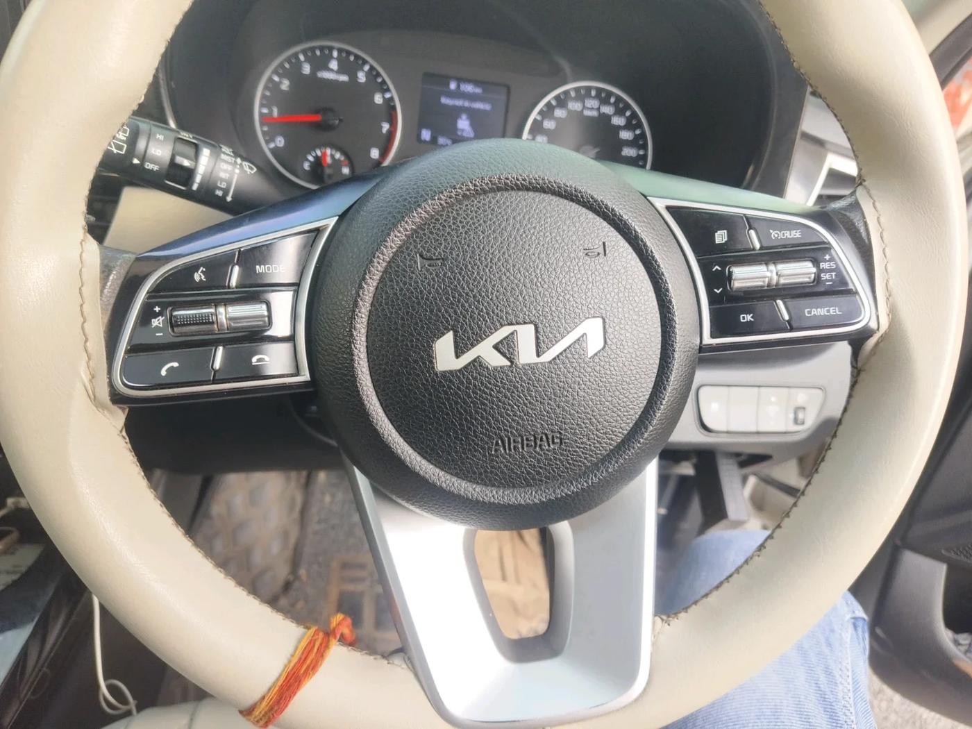 2022 KIA SELTOS HTK PLUS 1.5 IMT, Petrol, Manual, 10,00,000 km, interior
