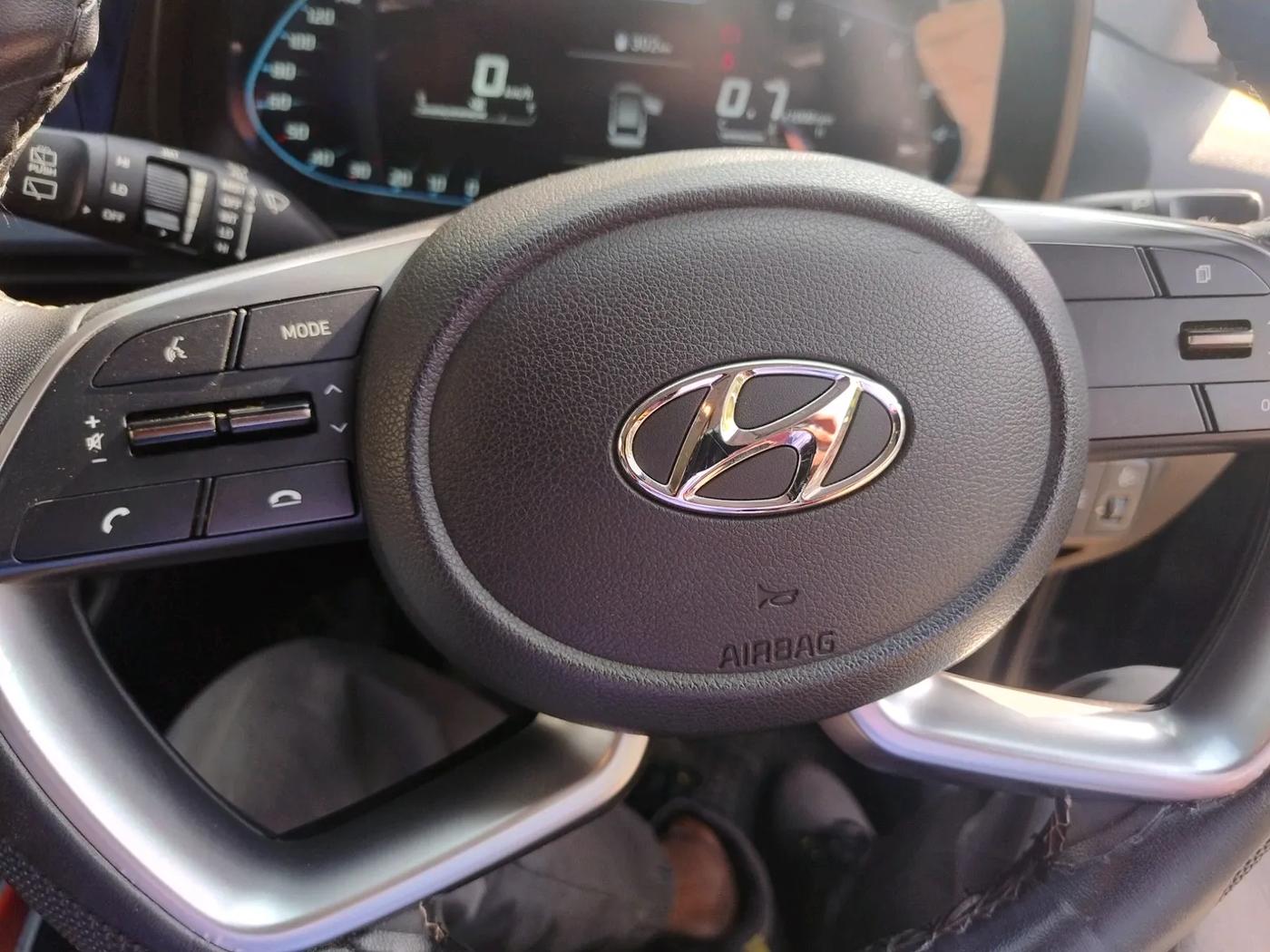 2021 Hyundai NEW I20 ASTA 1.2 MT, Petrol, Manual, 15,648 km, interior