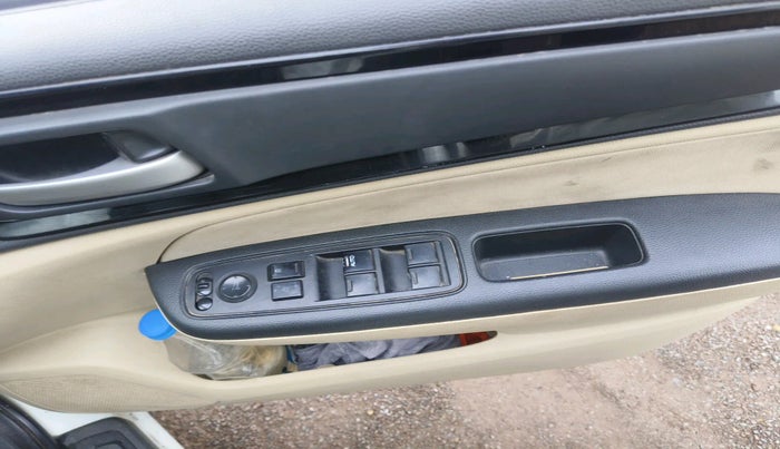 2018 Honda Amaze 1.5L I-DTEC VX, Diesel, Manual, 1,20,190 km, interior