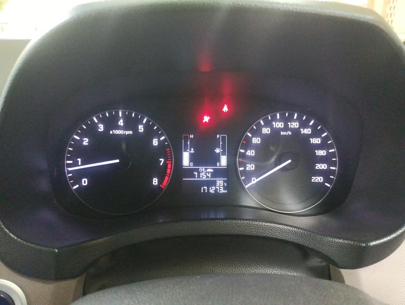 2016 Hyundai Creta SX PLUS 1.6 PETROL, Petrol, Manual, 1,71,273 km, interior