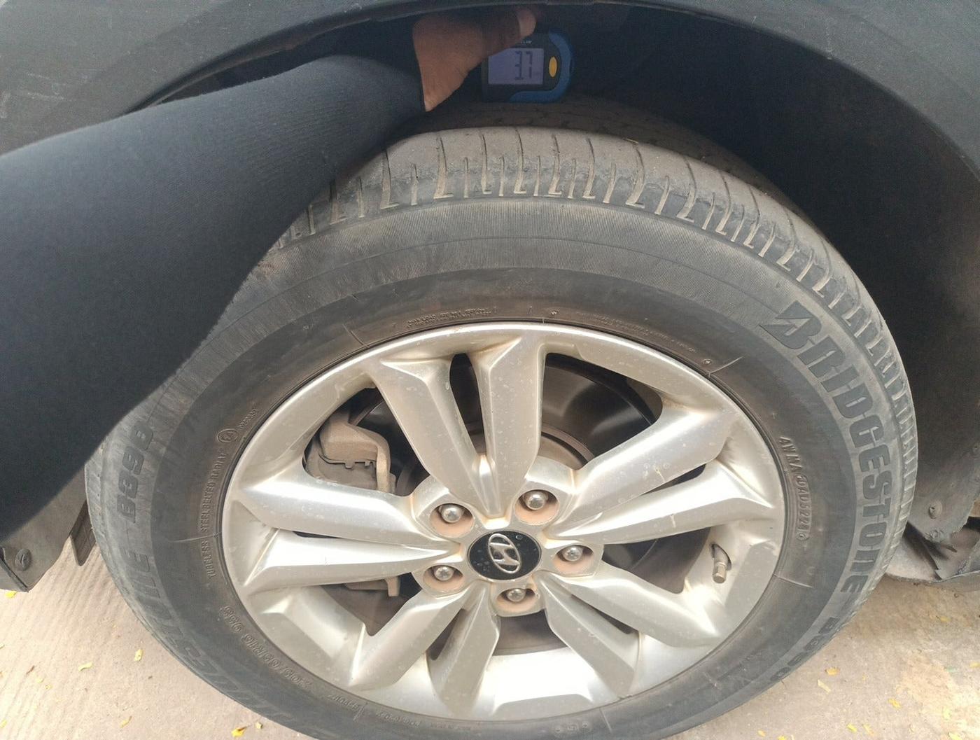 2016 Hyundai Creta SX PLUS 1.6 PETROL, Petrol, Manual, 1,71,273 km, tyre