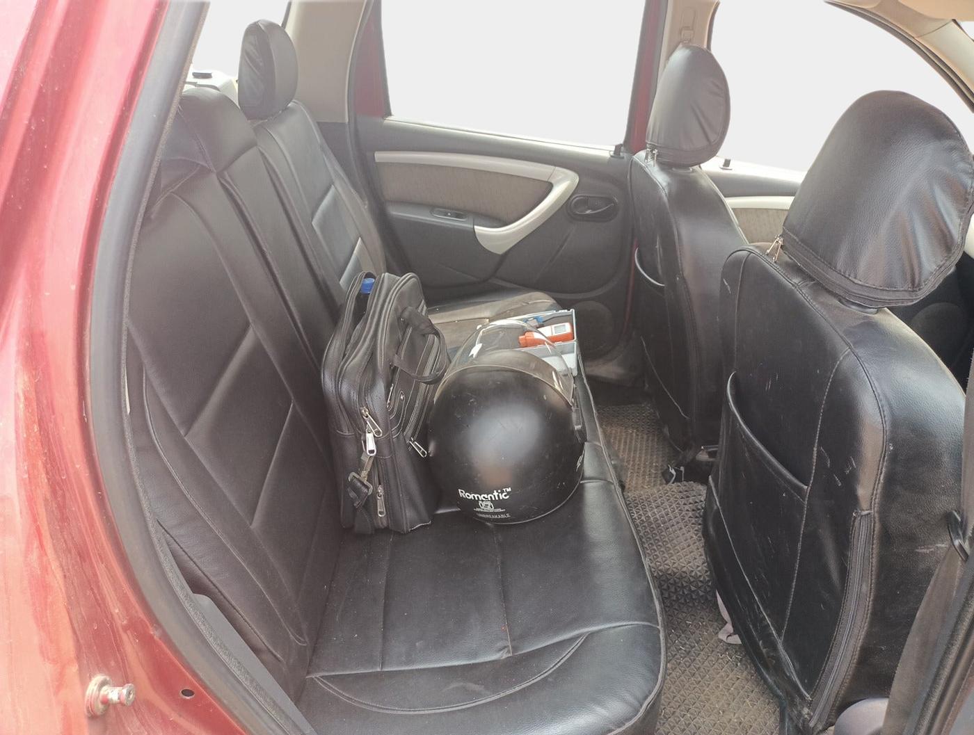 2013 Renault Duster 85 PS RXL DIESEL, Diesel, Manual, 1,05,971 km, interior