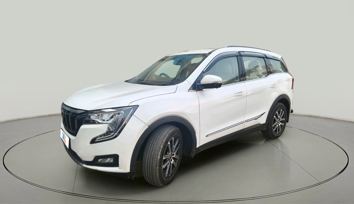2022 Mahindra XUV700 AX 7 LUXURY D AT 7 STR, Diesel, Automatic, 76,167 km, exterior
