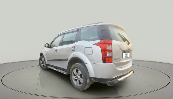 2013 Mahindra XUV500 W8, Diesel, Manual, 2,99,878 km, exterior