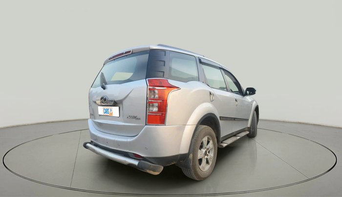 2013 Mahindra XUV500 W8, Diesel, Manual, 2,99,878 km, exterior