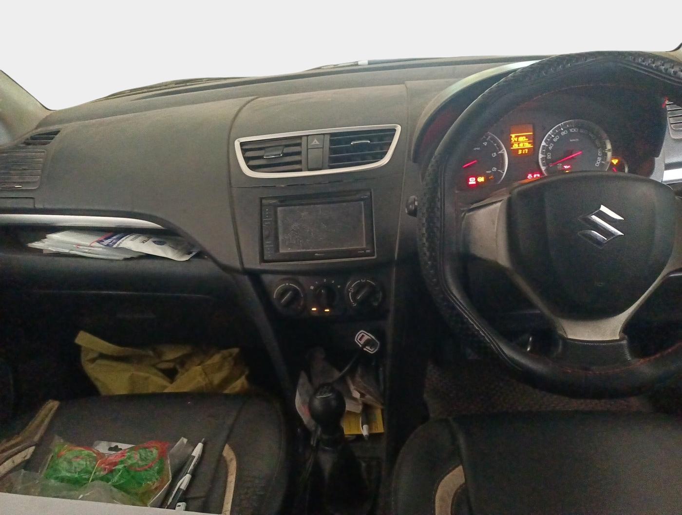 2014 Maruti Swift VDI, Diesel, Manual, 2,61,882 km, interior