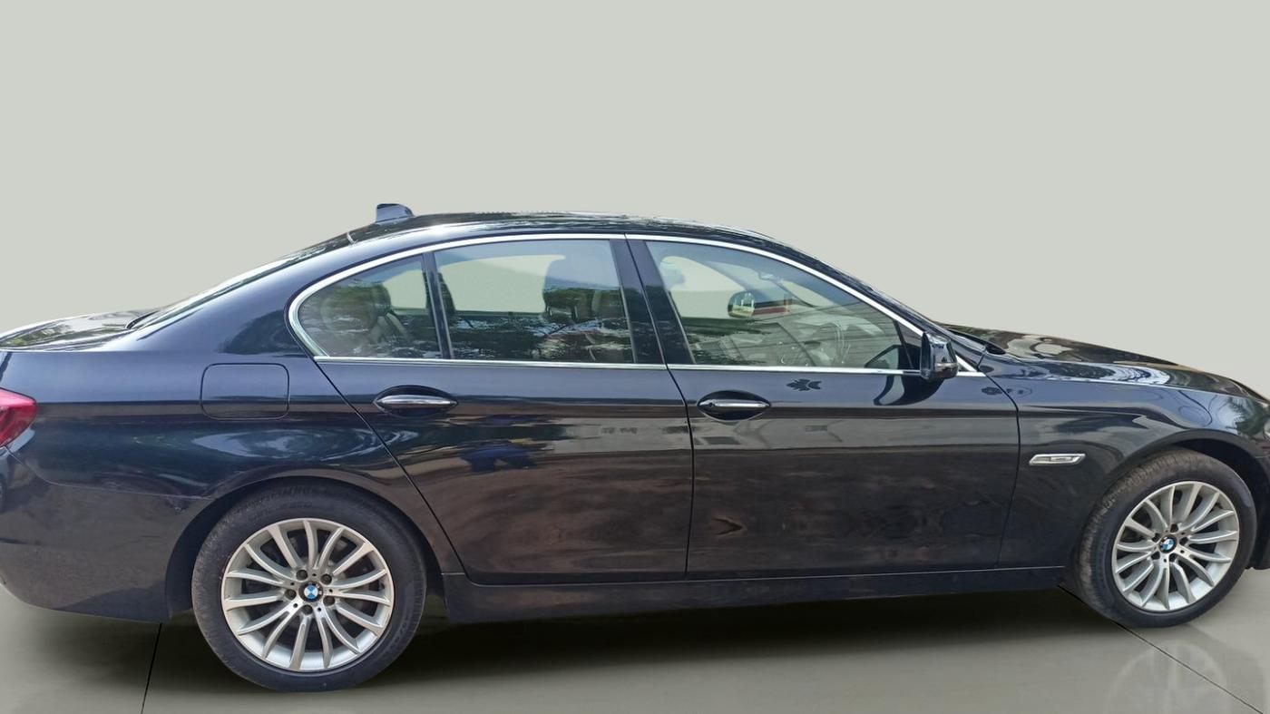 2016 BMW 5 Series 520D LUXURY LINE, Diesel, Automatic, 57,500 km, exterior