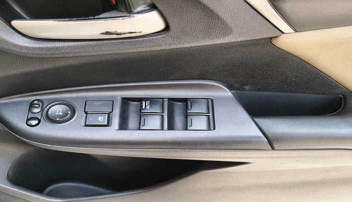 2016 Honda Jazz 1.2L I-VTEC V, Petrol, Manual, 51,134 km, interior