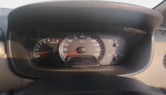 2015 Hyundai Xcent S (O) 1.2, Petrol, Manual, 1,20,486 km, interior