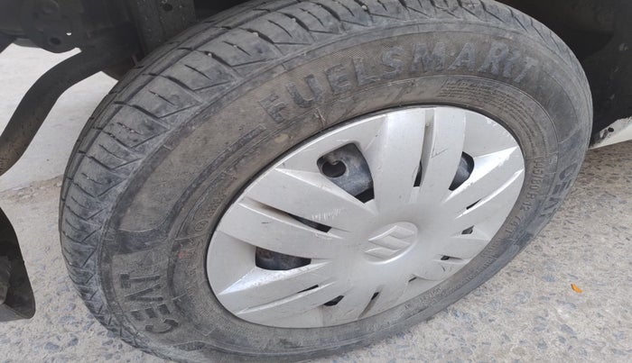 2019 Maruti Alto VXI, Petrol, Manual, 18,993 km, tyre