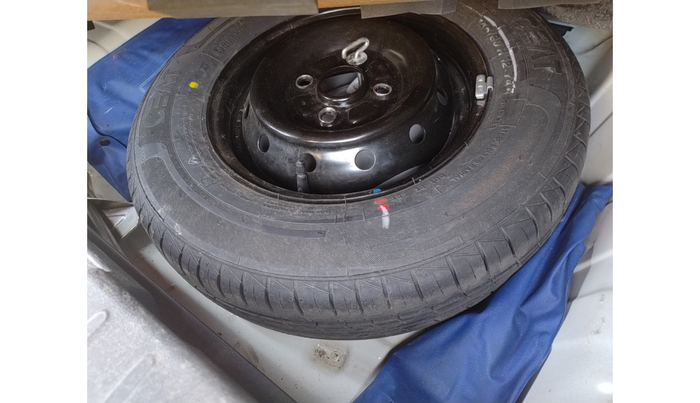 2019 Maruti Alto VXI, Petrol, Manual, 18,993 km, tyre