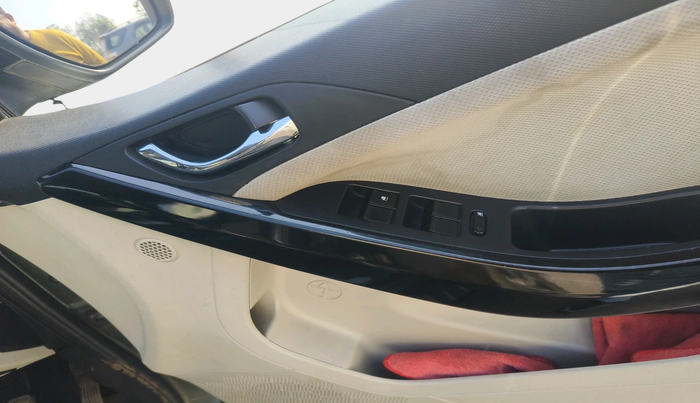 2022 Tata NEXON XZ PLUS PETROL, Petrol, Manual, 1,08,685 km, interior