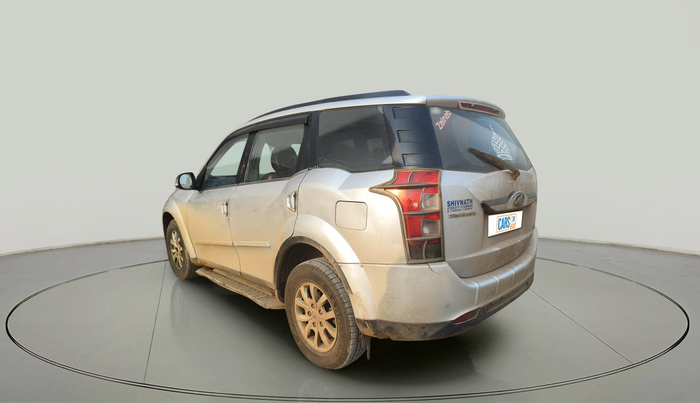 2015 Mahindra XUV500 W10, Diesel, Manual, 1,27,722 km, exterior