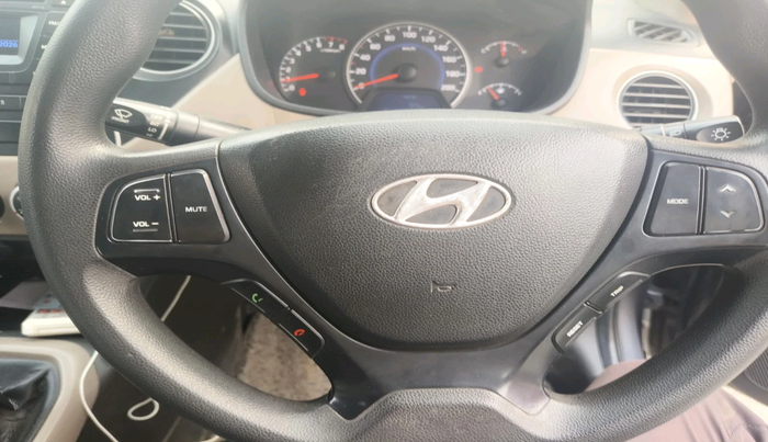 2016 Hyundai Grand i10 SPORTZ 1.2 KAPPA VTVT, Petrol, Manual, 84,458 km, interior