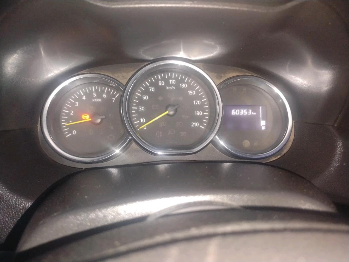 2018 Renault Duster 85 PS RXS MT DIESEL, Diesel, Manual, 60,500 km, interior
