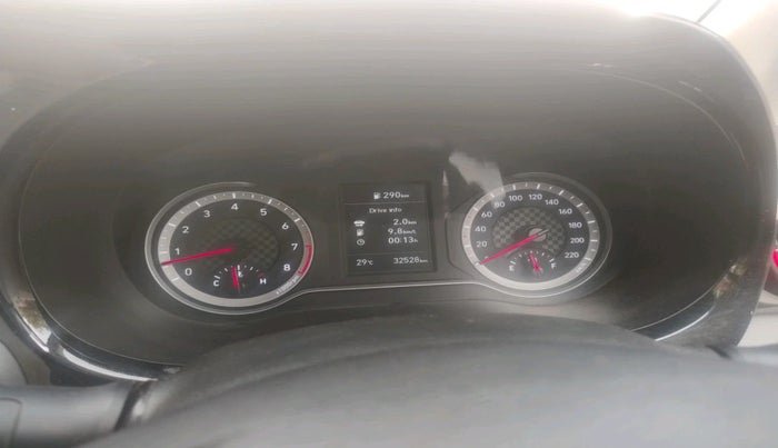 2023 Hyundai GRAND I10 NIOS SPORTZ 1.2 KAPPA VTVT DUAL TONE, Petrol, Manual, 32,528 km, interior