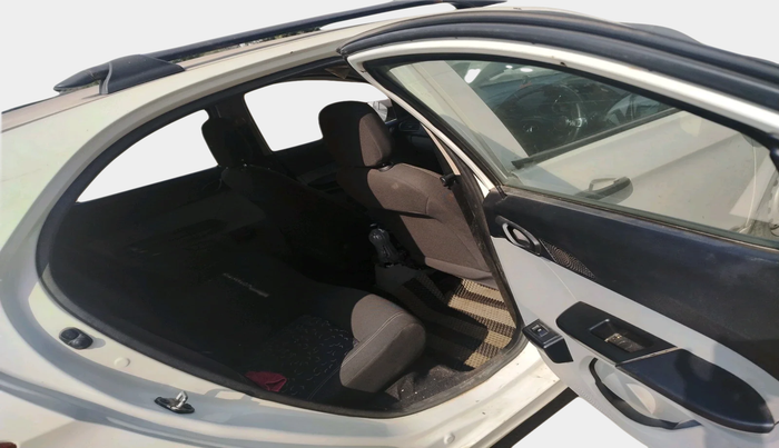 2020 Tata Tiago XE PETROL, Petrol, Manual, 94,790 km, interior