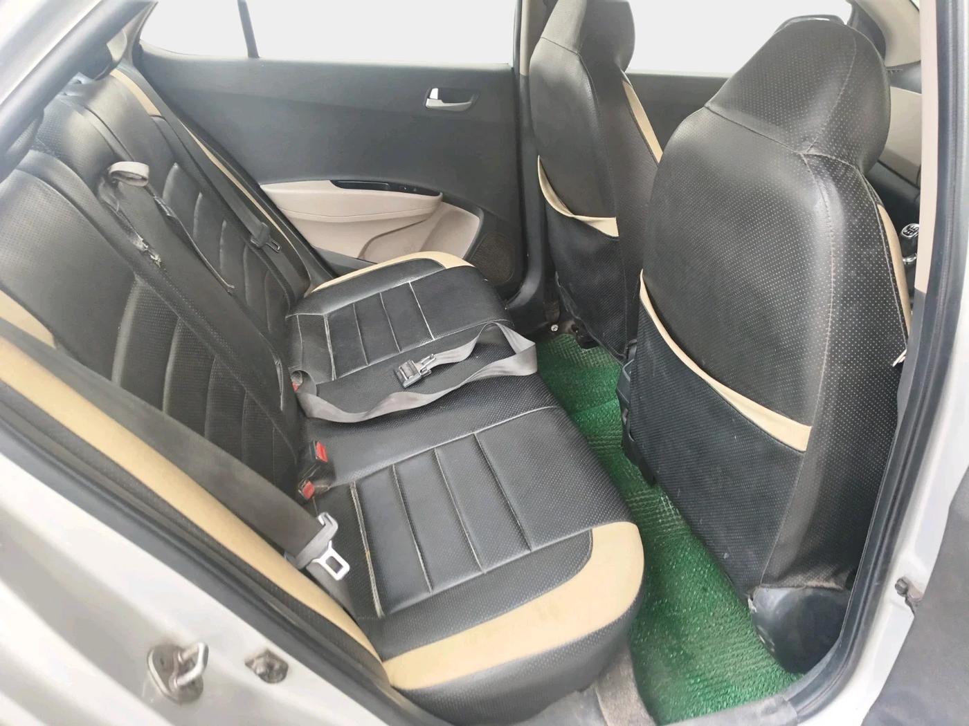 2015 Hyundai Xcent SX 1.2, Petrol, Manual, 1,05,460 km, interior